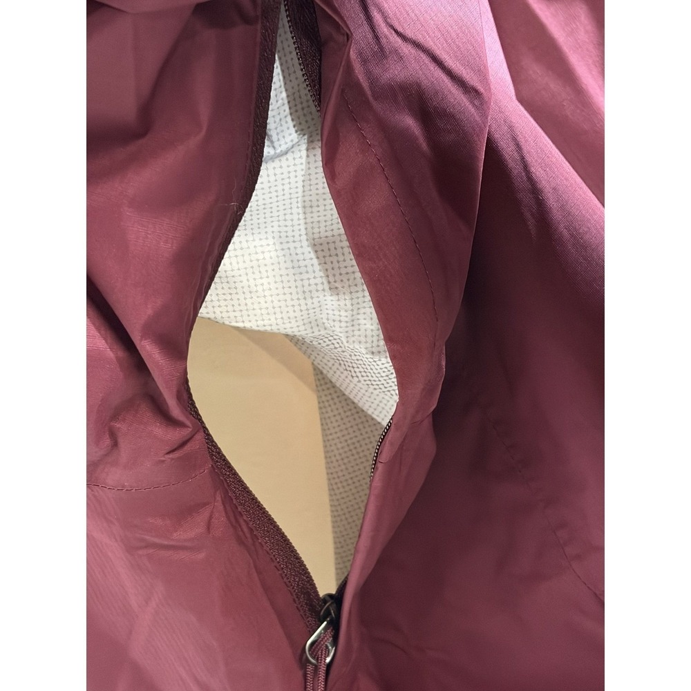 The North Face DryVent Rain Jacket Womens XL Burgundy Maroon Hooded Shell Coat - Picture 9 of 10